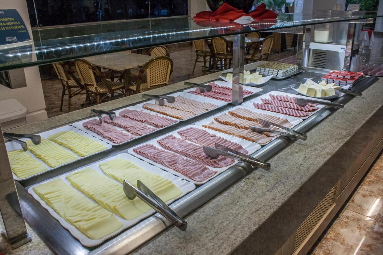 Lacqua Diroma Hotel Com Parque Aquatico 24 Horas Caldas Novas Zewnętrze zdjęcie
