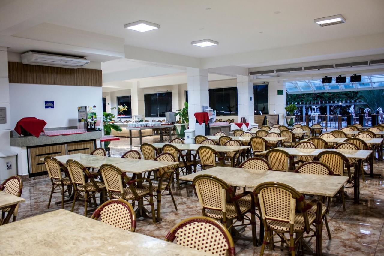 Lacqua Diroma Hotel Com Parque Aquatico 24 Horas Caldas Novas Zewnętrze zdjęcie