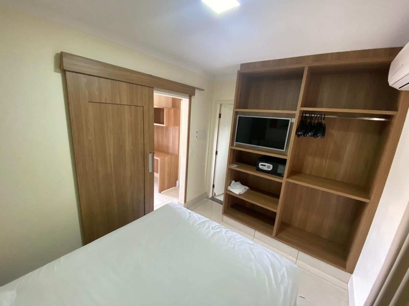 Lacqua Diroma Hotel Com Parque Aquatico 24 Horas Caldas Novas Zewnętrze zdjęcie